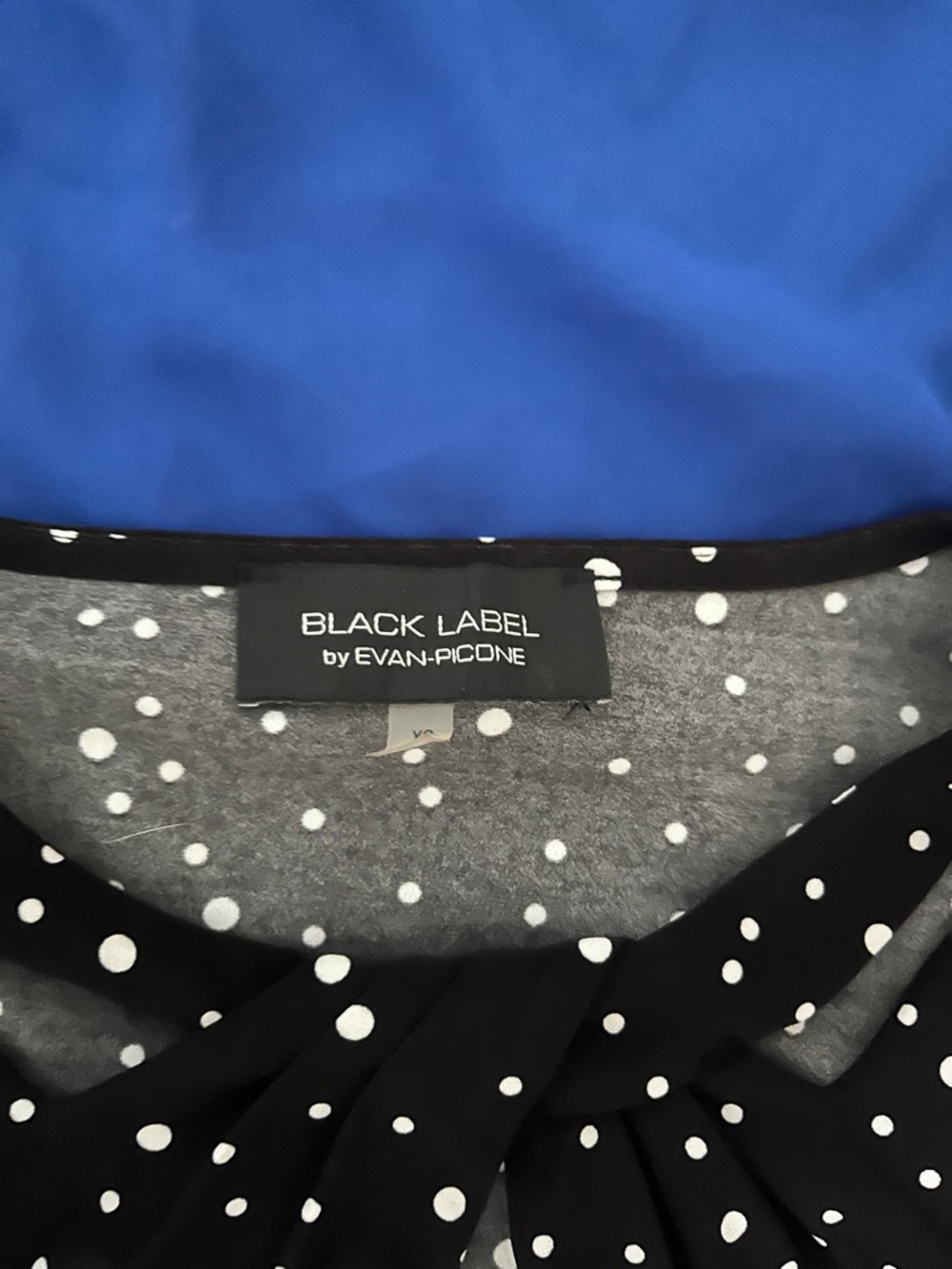 Women’s 4 blouse bundle size xs - Picture 3 of 11